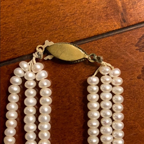 Vintage freshwater pearl triple strand necklace - Picture 3 of 4
